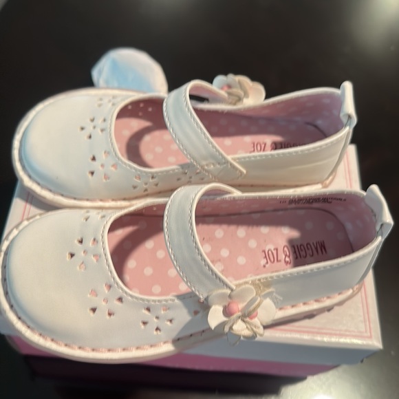 Girls shoes - Picture 2 of 8